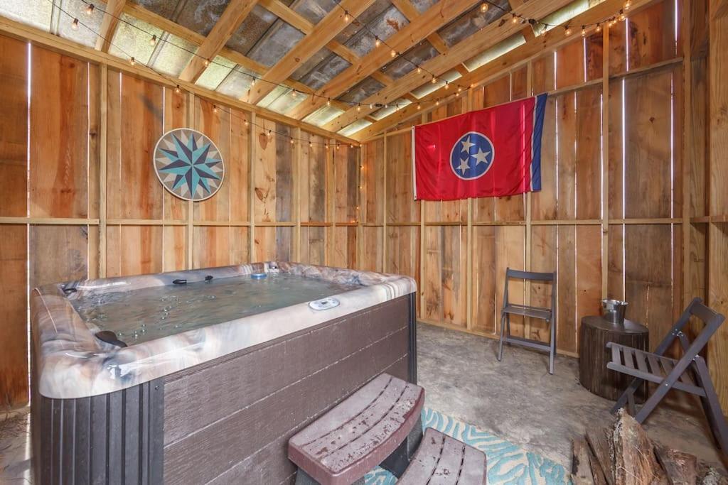 Romantic A-Frame Private Hottub Firepit Neargsmnp Sevierville Dış mekan fotoğraf